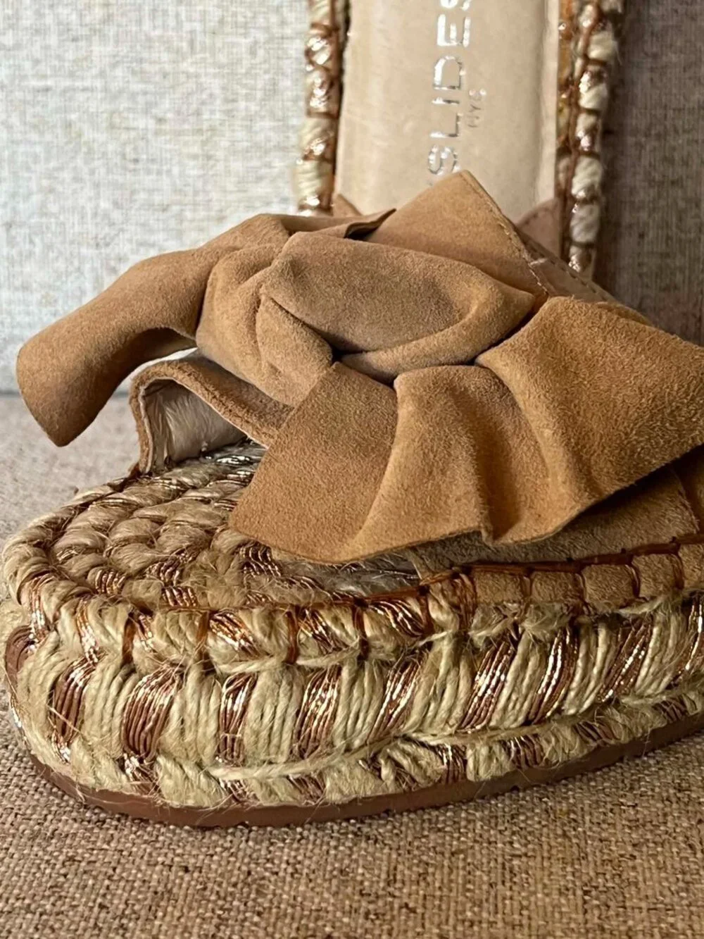 NWOT J/Slides Ritzy Suede Bow Espadrille Slide Sandals Size 8.5